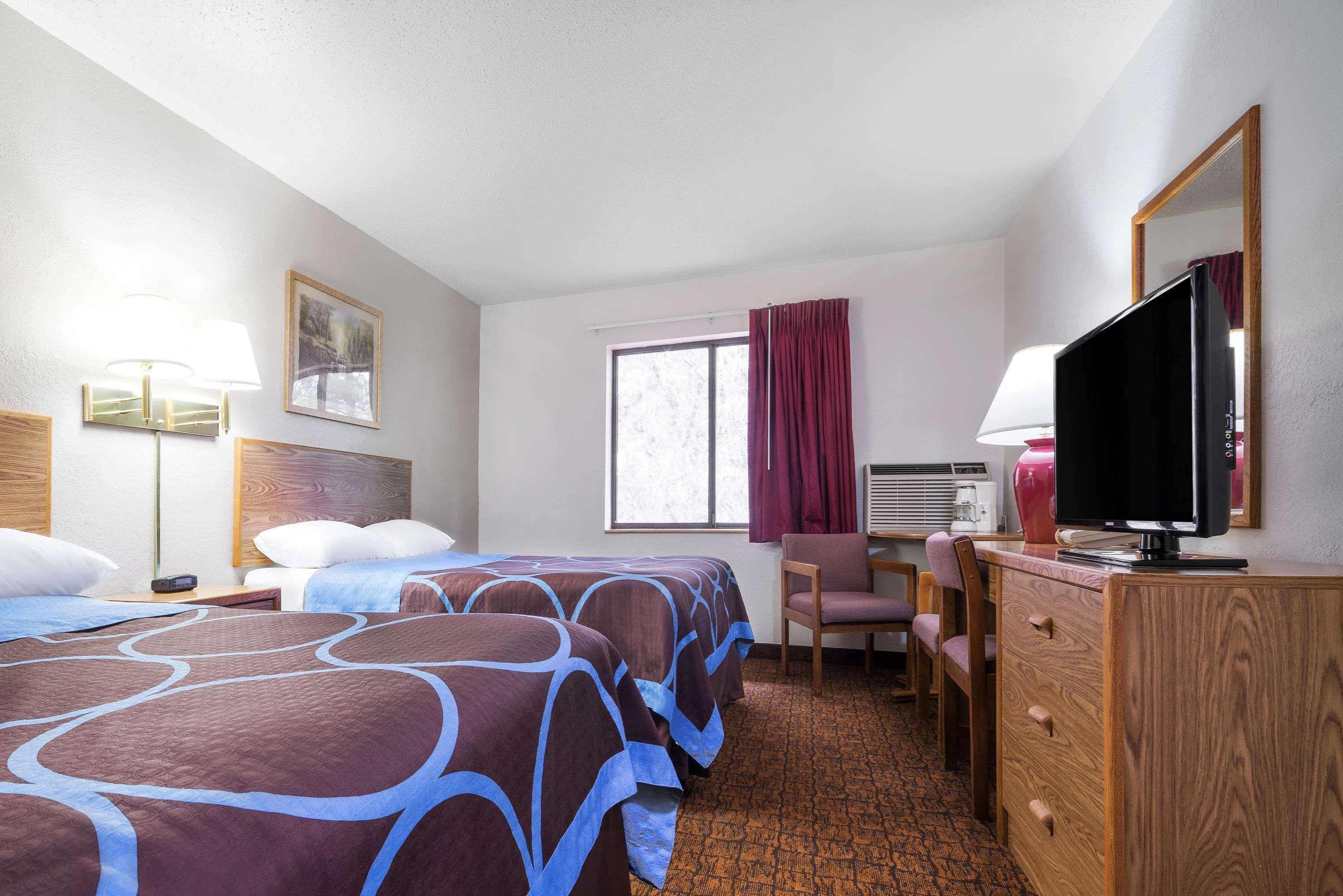 Super 8 By Wyndham Park Rapids Otel Dış mekan fotoğraf