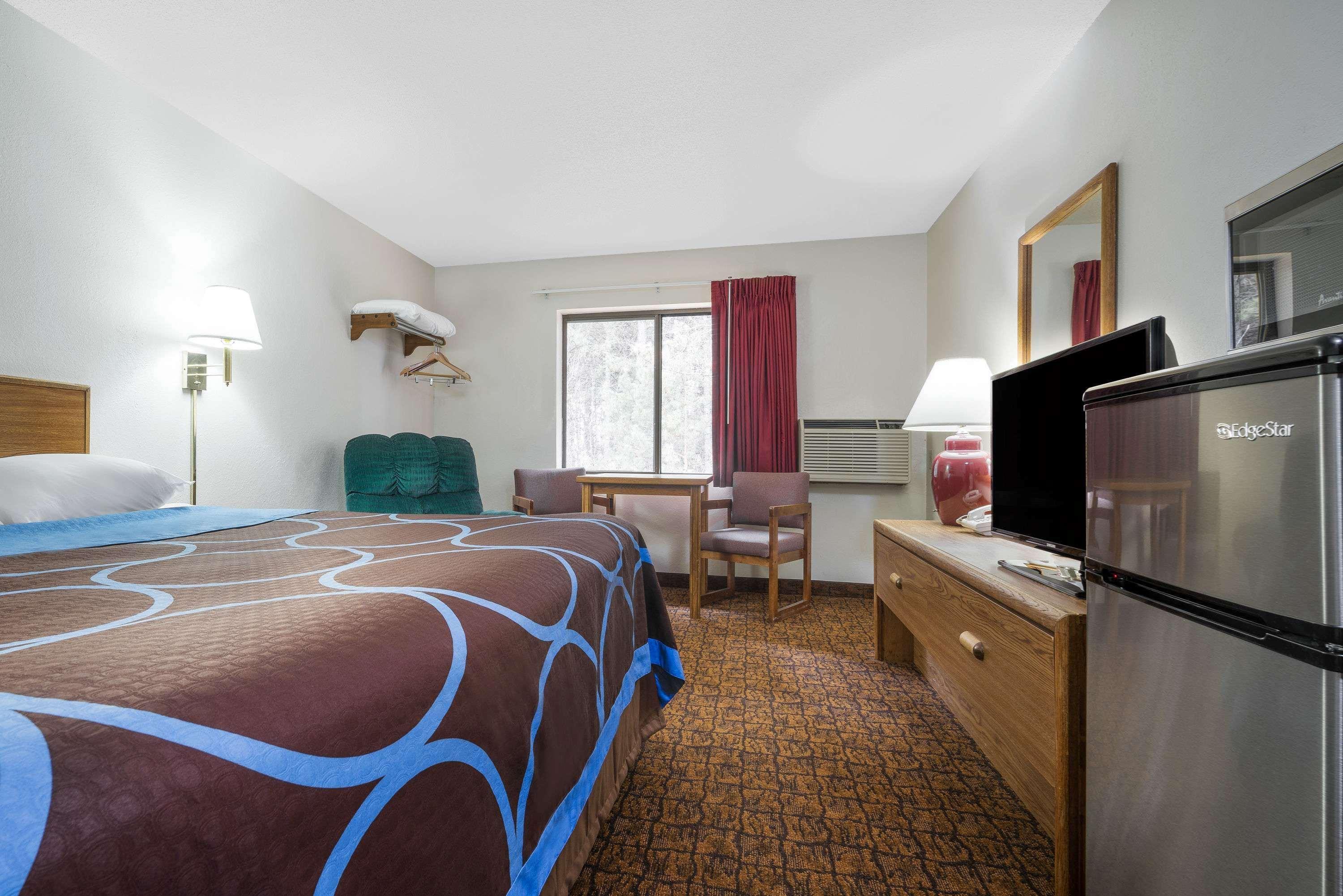 Super 8 By Wyndham Park Rapids Otel Dış mekan fotoğraf