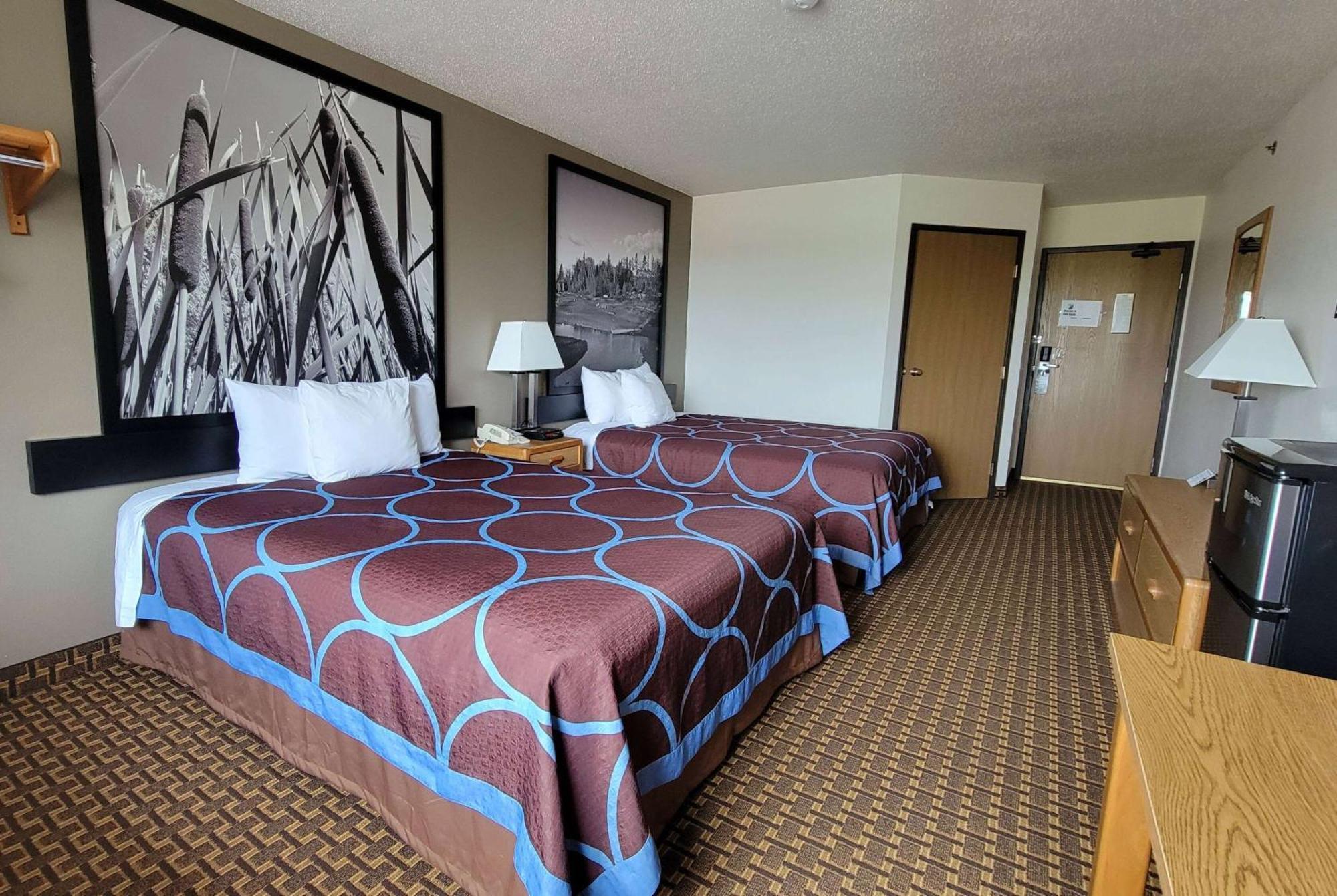 Super 8 By Wyndham Park Rapids Otel Dış mekan fotoğraf